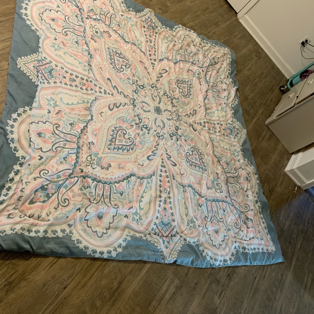 Full size comforter